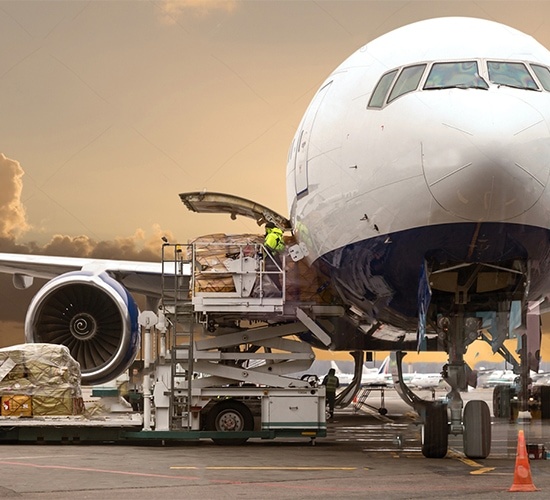 Loading cargo into a plane