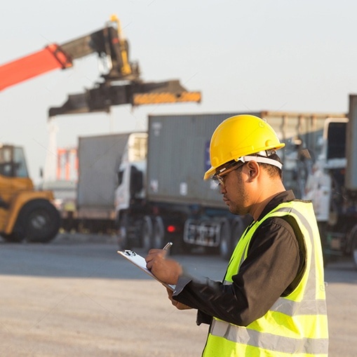 triton-warehousing-509x509-engineer-recording-information-01